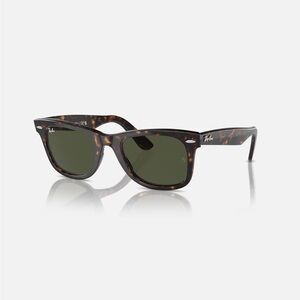 Ray-Ban New Wayferer Classic Sunglasses
